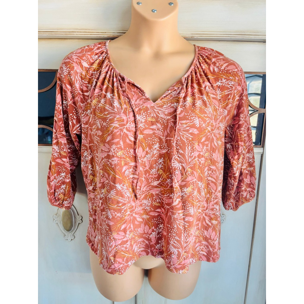 VGUC Garnet Hill Women’s Gathered Knit Artist Tee in Floral Prairie Cottagecore